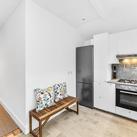 Groves 4 Bedroom, Shepherds Bush London Bagian luar foto