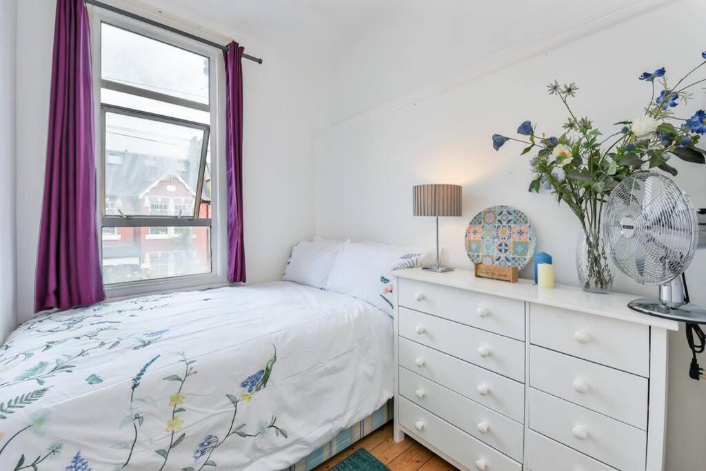 Groves 4 Bedroom, Shepherds Bush London Bagian luar foto