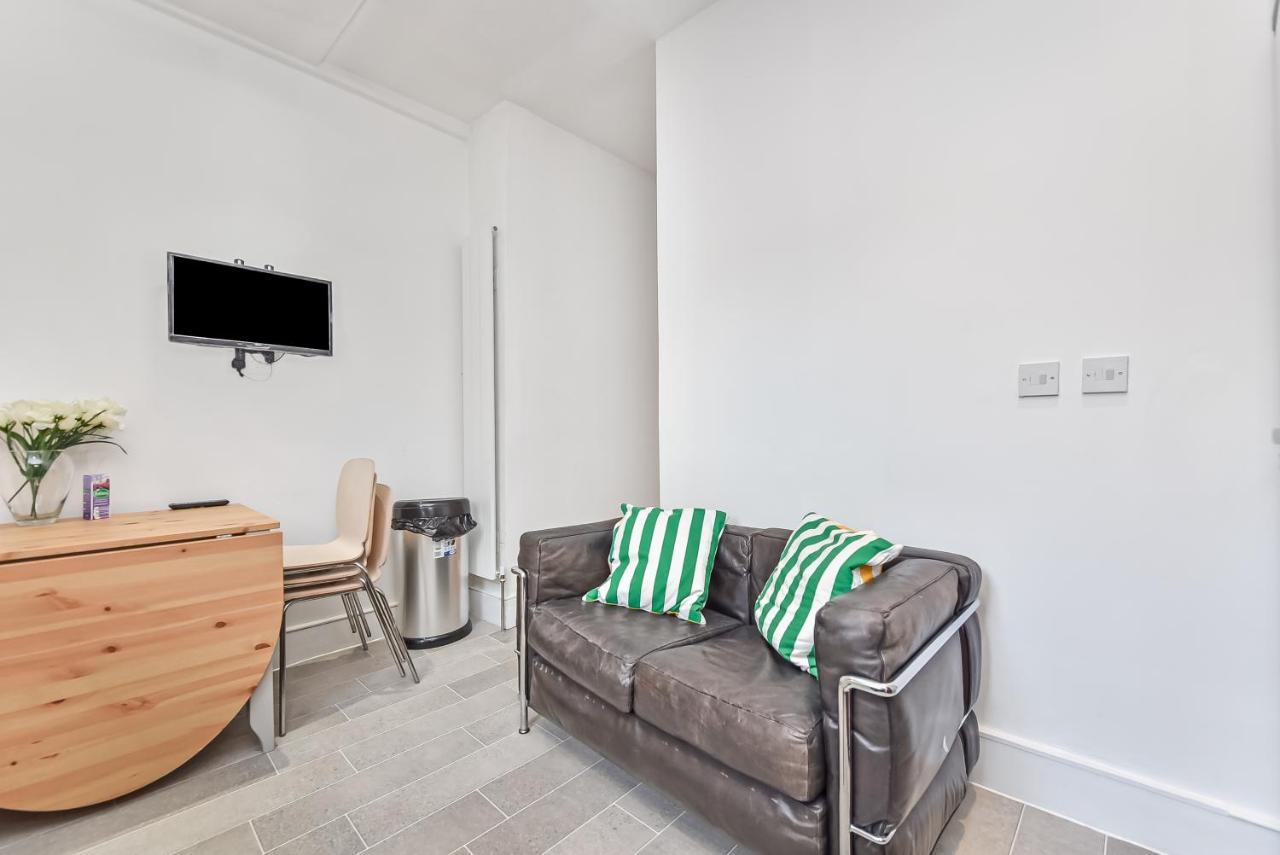Groves 4 Bedroom, Shepherds Bush London Bagian luar foto